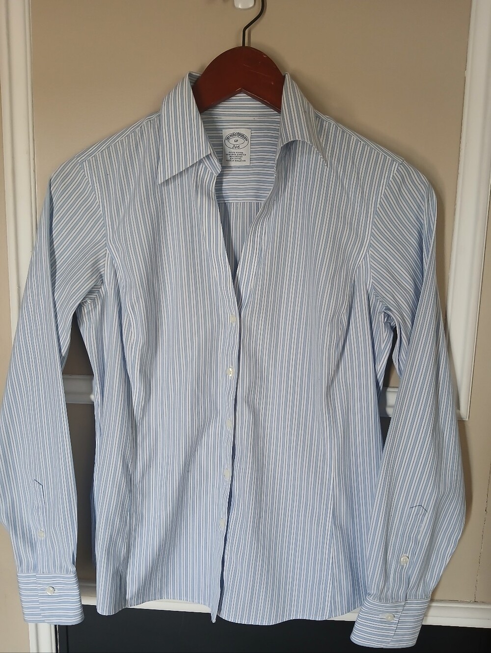 Brooks Brothers Button Down Dress Shirt Women's Size 6 Petite